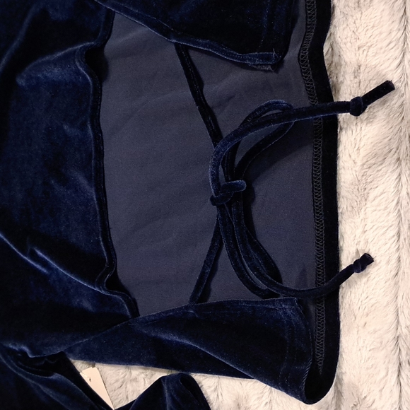 NWT VNTG velvet top made in the USA 🇺🇸 - Picture 6 of 9